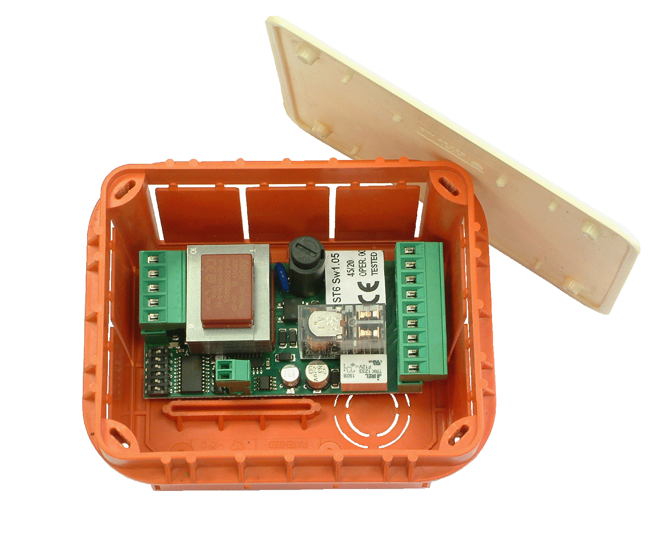 Scatola di derivazione con centralina C/C